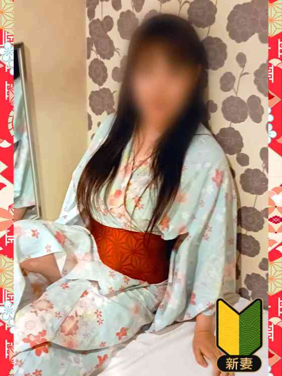 夜桜つゆりの写真